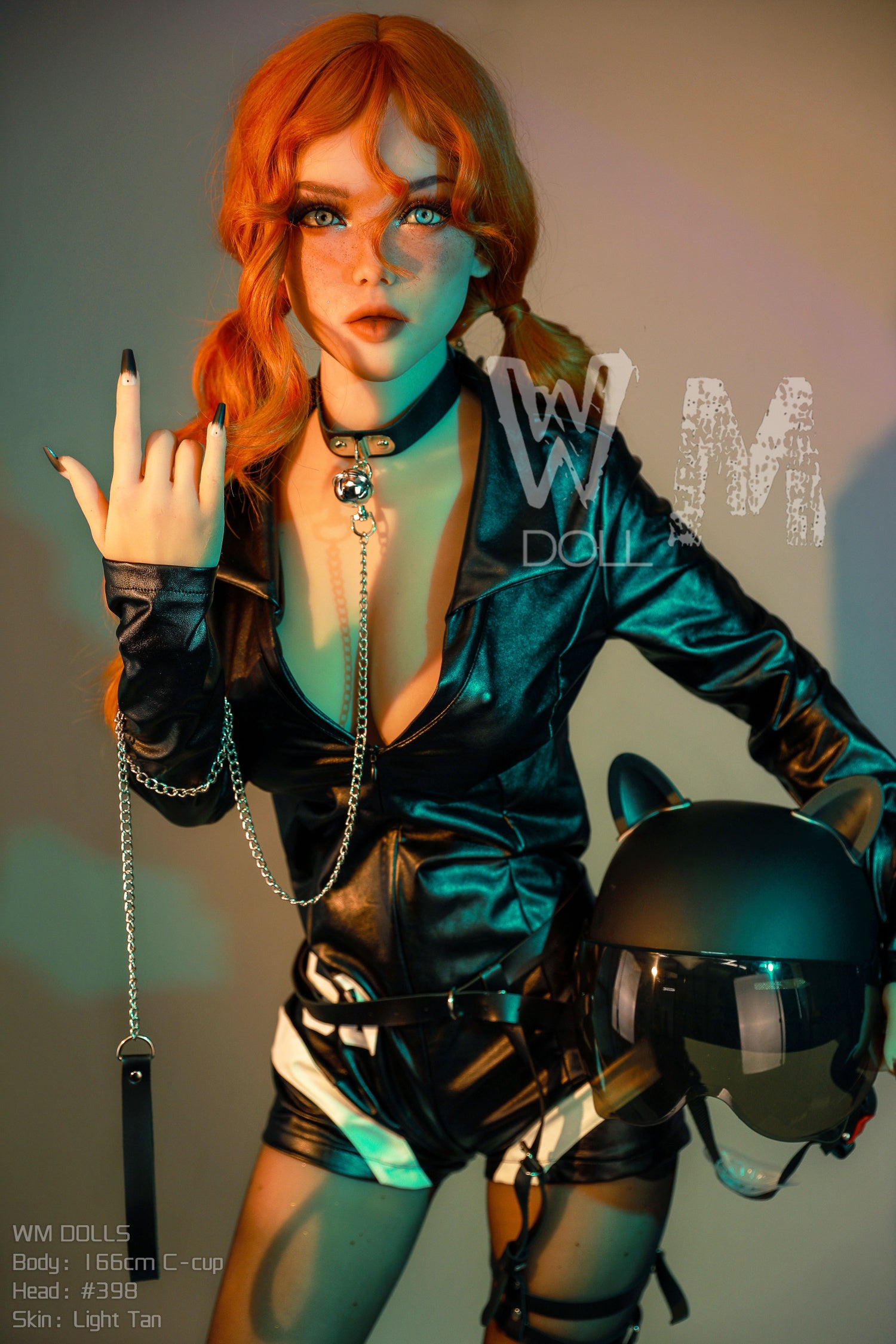 Caitriona 5'5'' / 166 cm