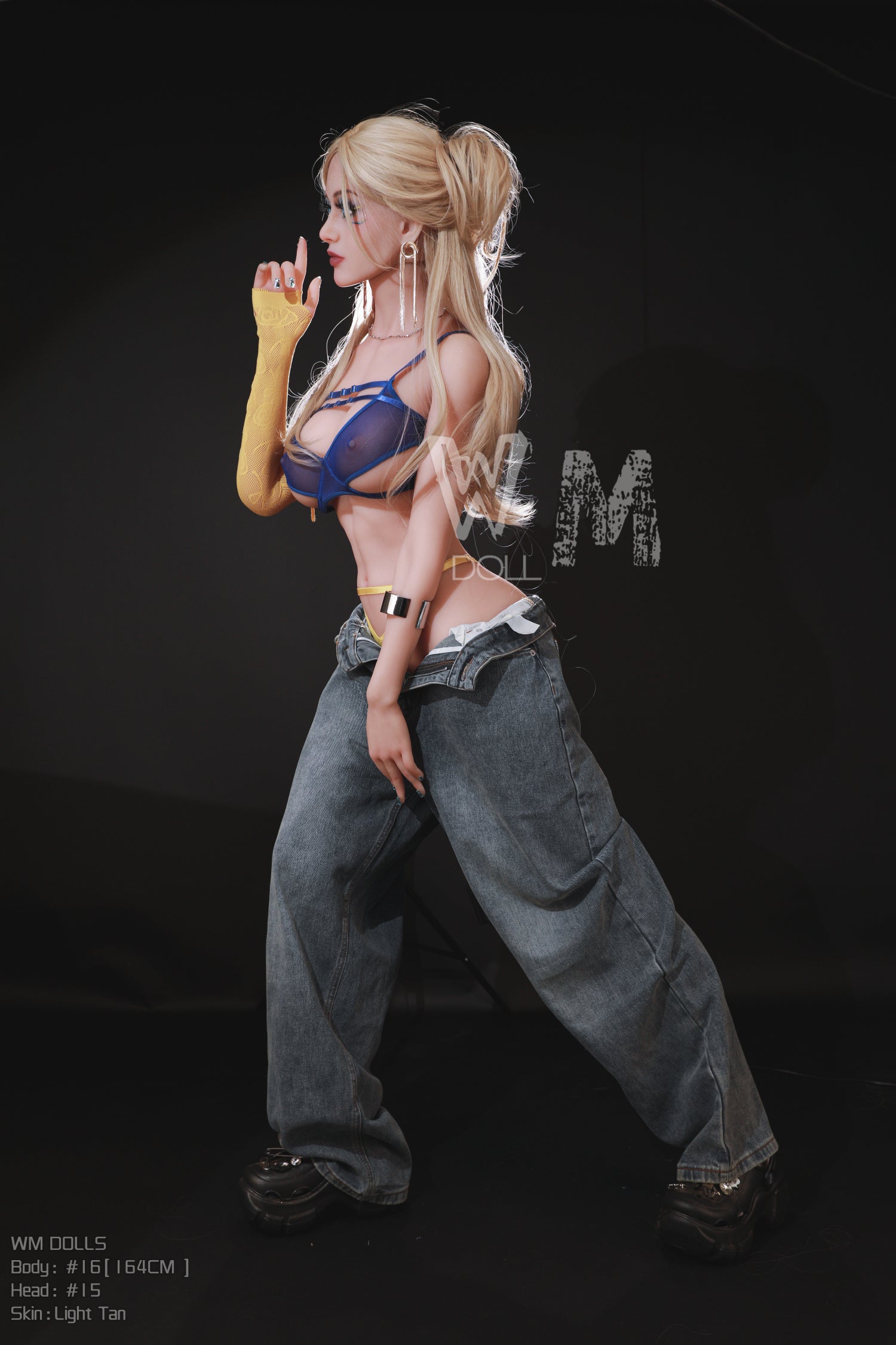 Lorelei 5'4 / 164 cm