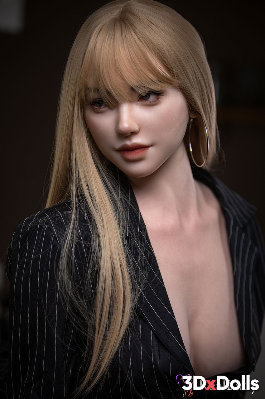 RL-Sarah 5'5 / 170 cm