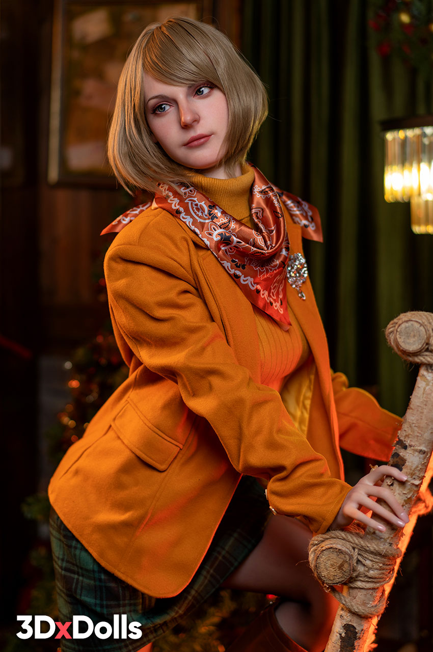 GL Ashley  5'7 / 171 cm