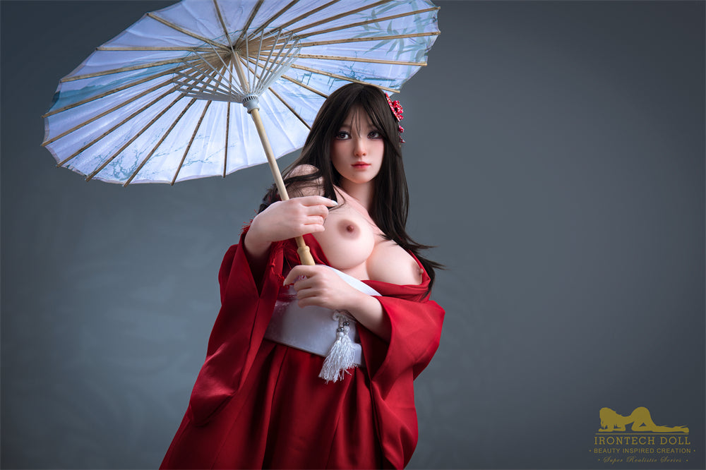 IT Miyuko 5'4 / 165 cm