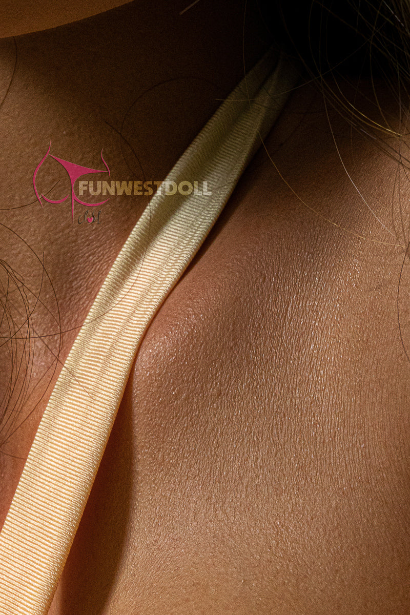 FWS-Cherie Tan 5'2 / 160 cm