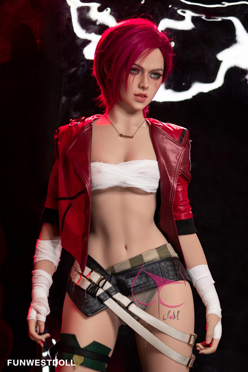 FW  Sophiemina 5'2 / 157 cm