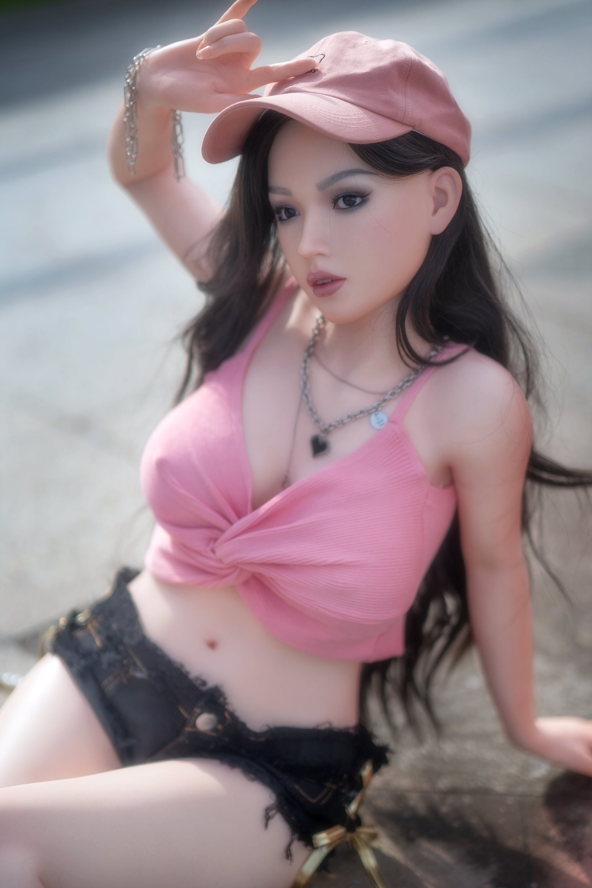 Sakura Hikari 5'1" / 155 cm