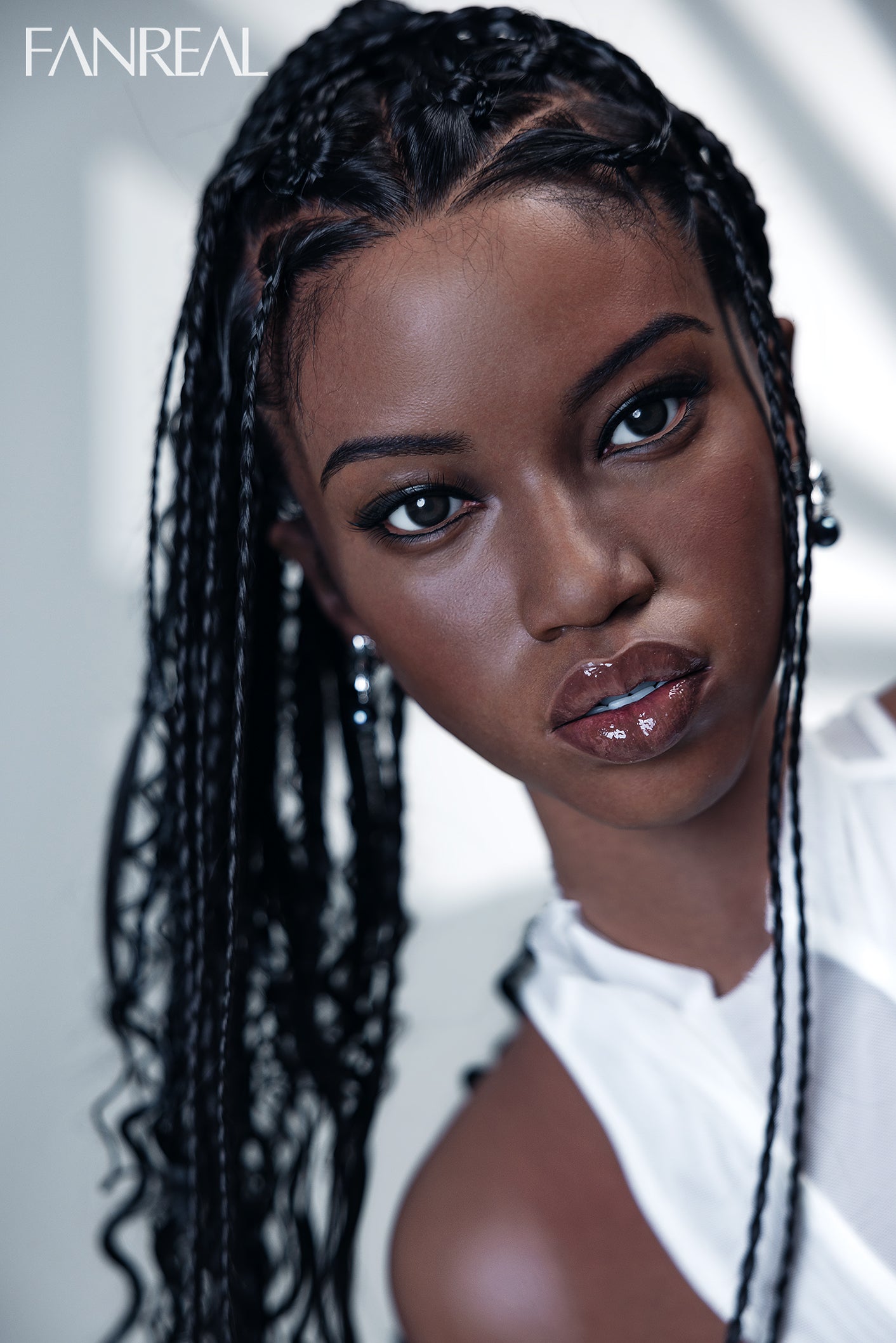 FR-Elle 5'8 / 173 cm