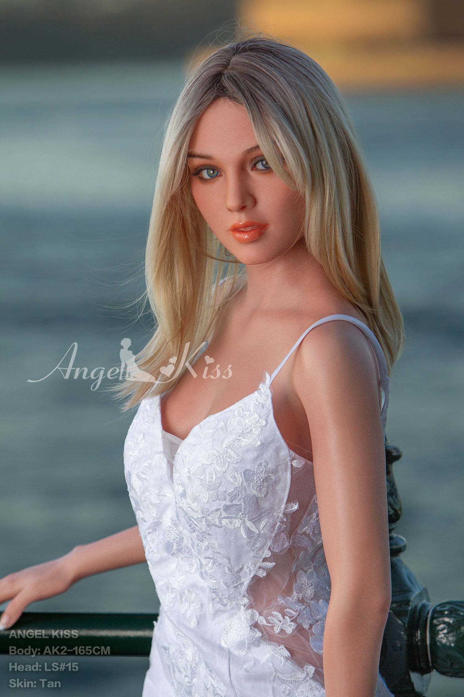 AK Anastasia 5'4 / 165 cm