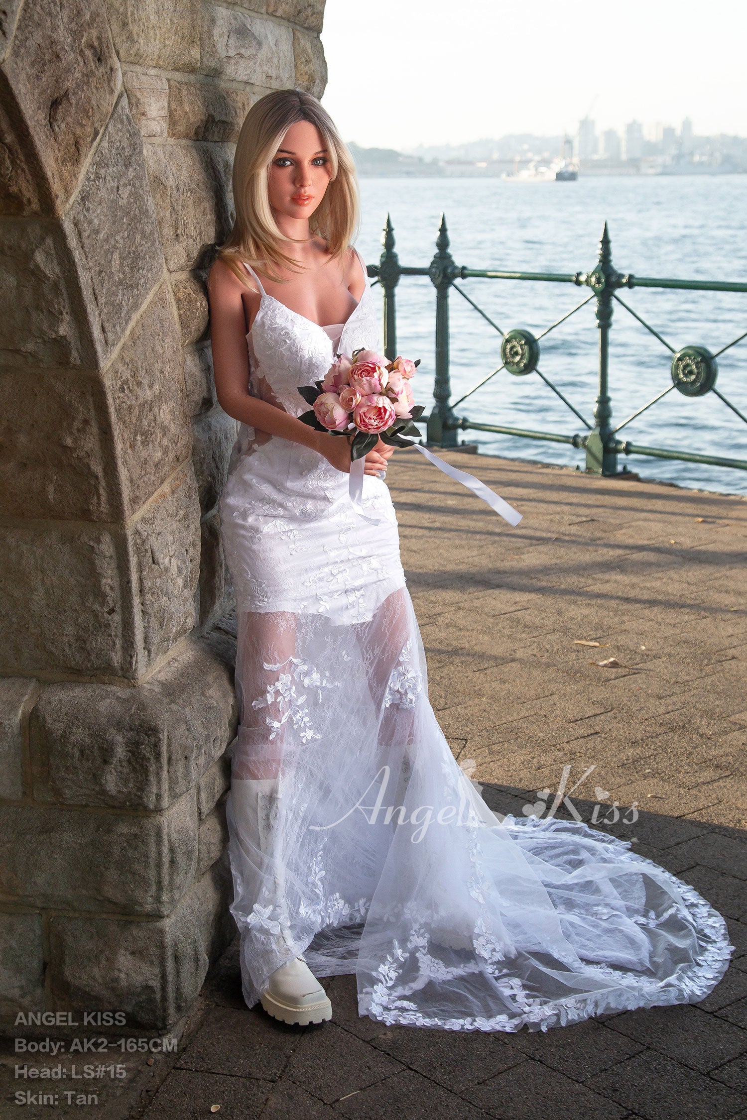 AK Anastasia 5'4 / 165 cm