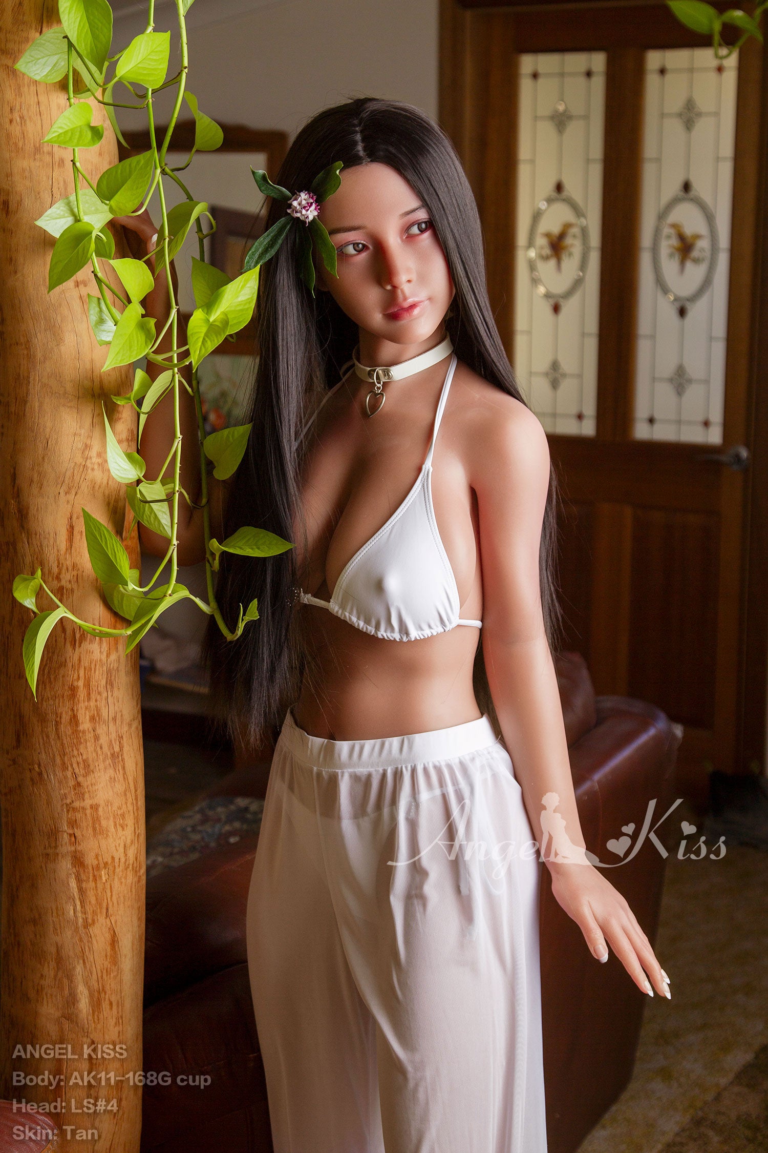 AK Asuka 5'6 / 168 cm