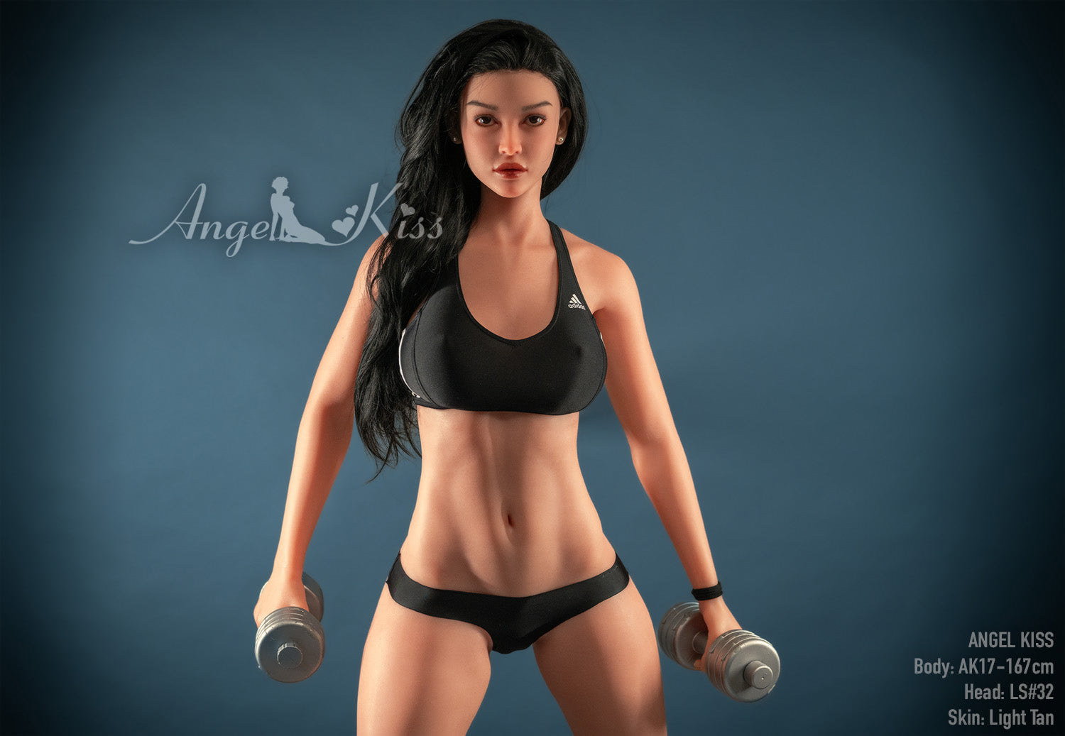 AK Leanna 5'5 / 167 cm