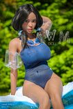 Aisha 5’3 / 162 cm