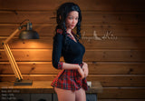 AK Hitomi 5'6 / 162 cm