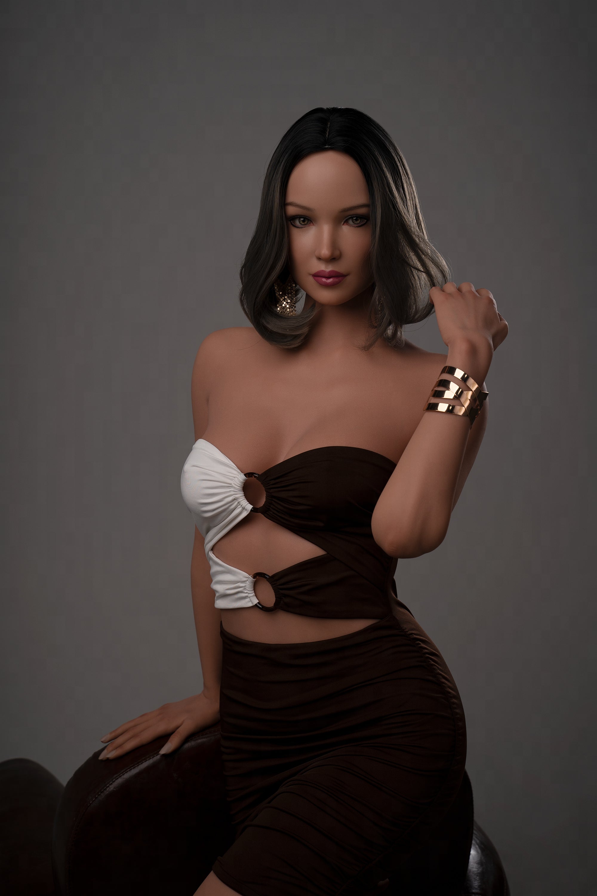 Janine 5'6" / 170 cm